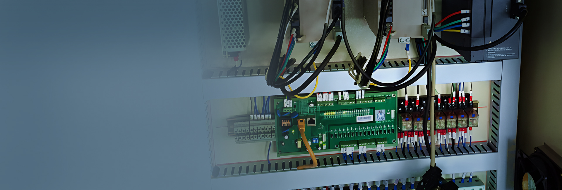 b413d9fe22f40cdcb42556b5ce3326b7